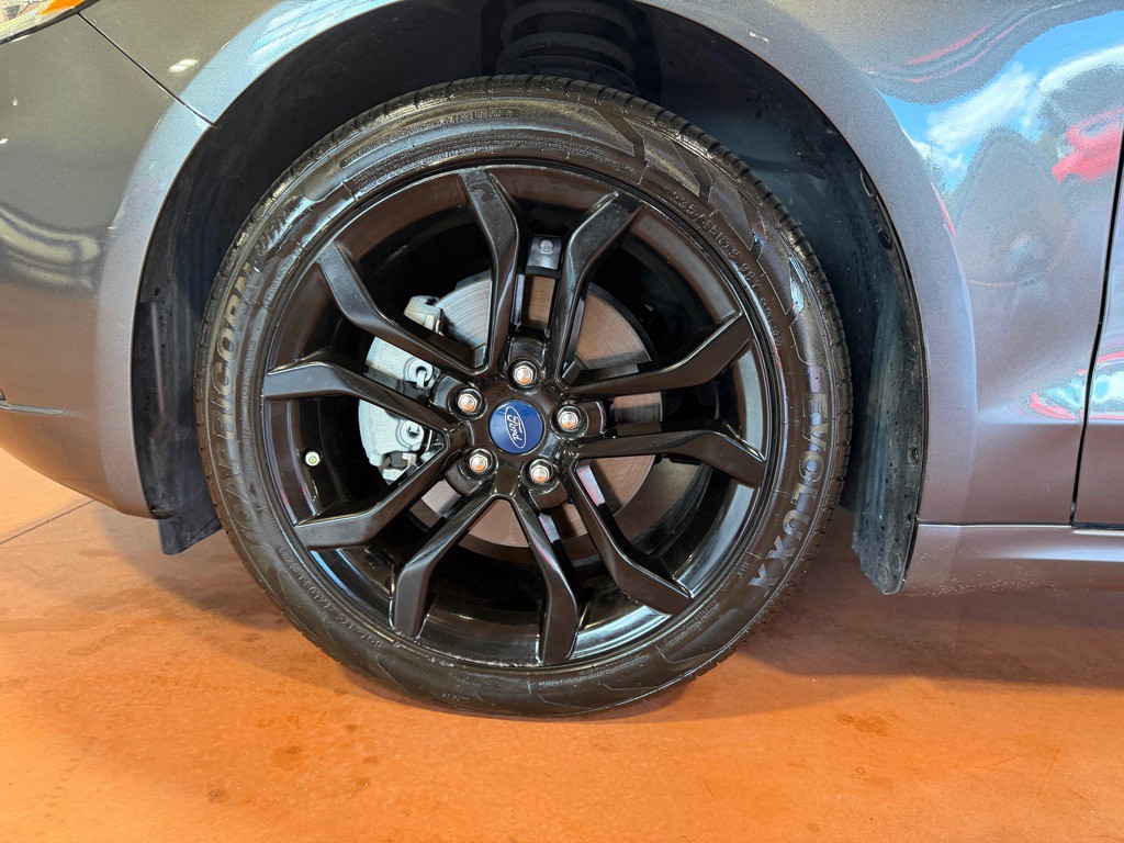 2019 Ford Fusion Image 11