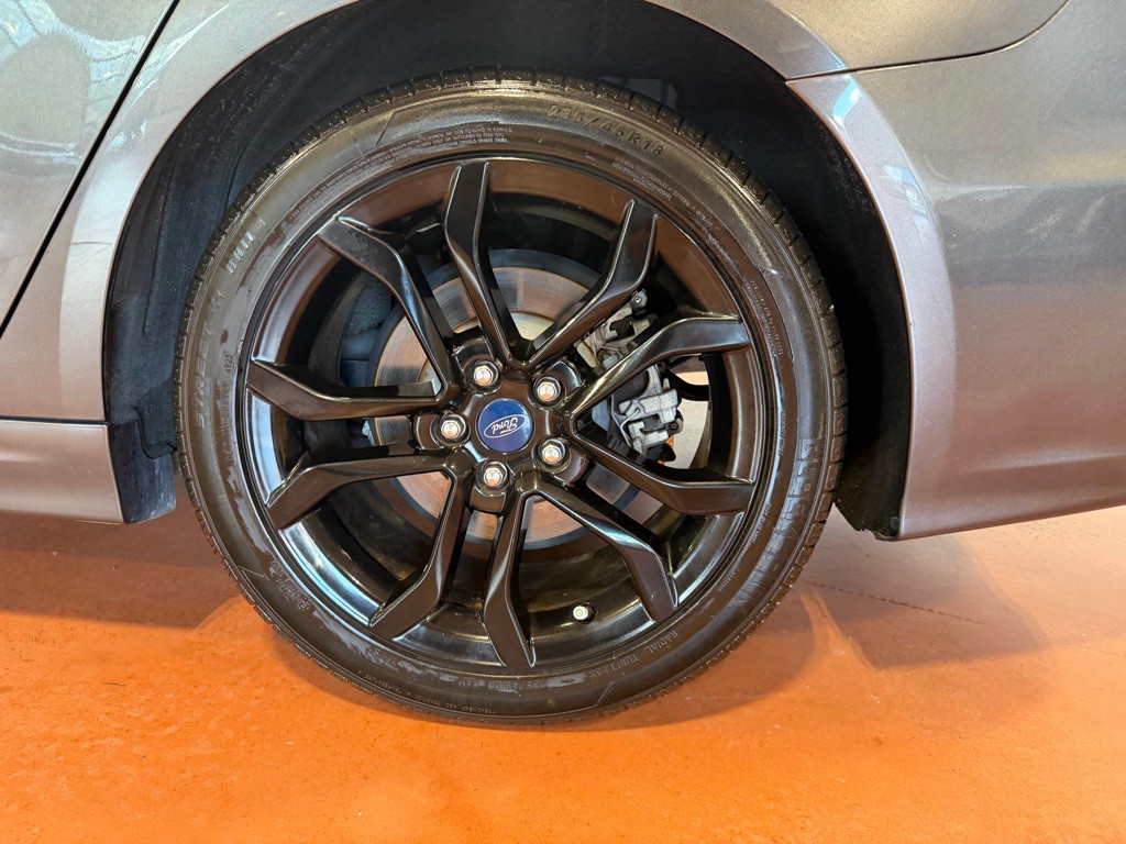 2019 Ford Fusion Image 12