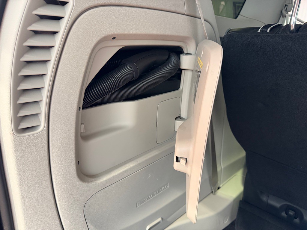 2018 Chrysler Pacifica Image 43