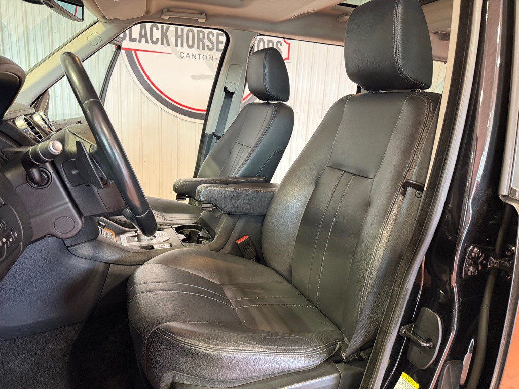 2015 Land Rover LR4 Image 18