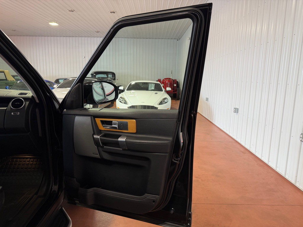 2015 Land Rover LR4 Image 22