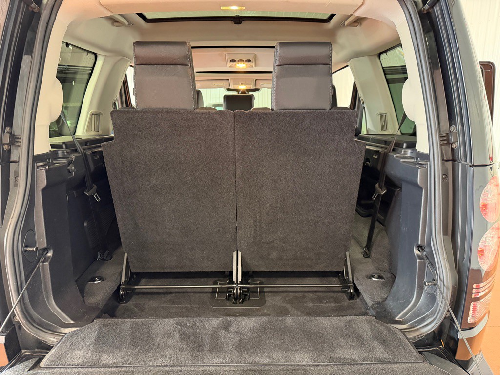 2015 Land Rover LR4 Image 41