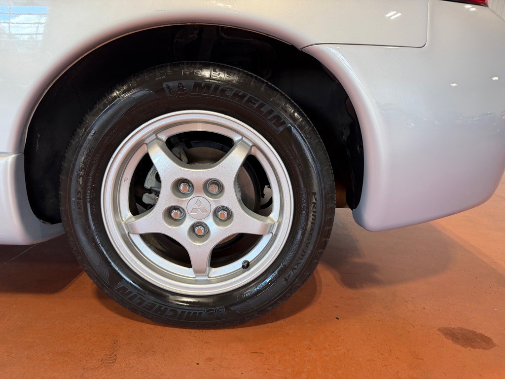 1997 Mitsubishi Eclipse Image 13