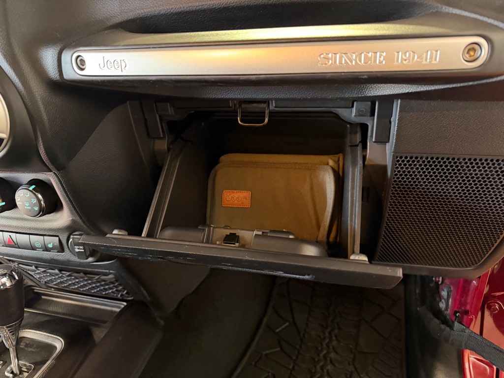 2012 Jeep Wrangler Image 29