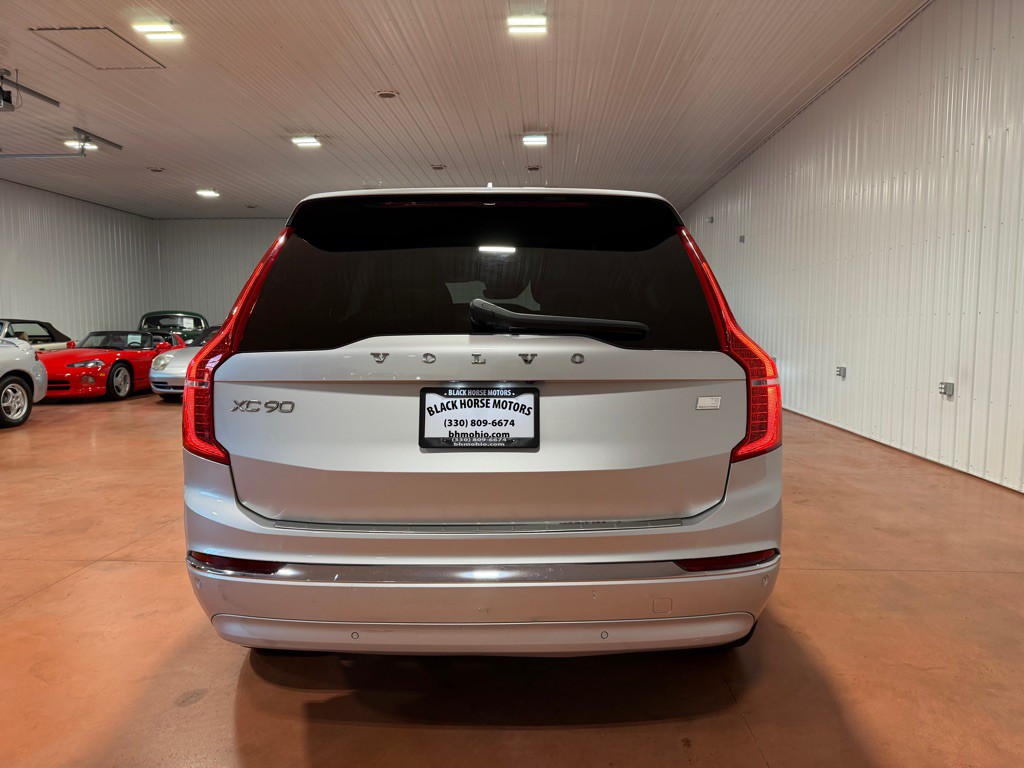 2022 Volvo XC90 Image 8
