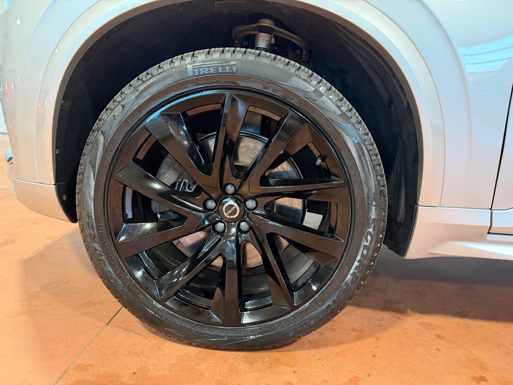 2022 Volvo XC90 Image 11