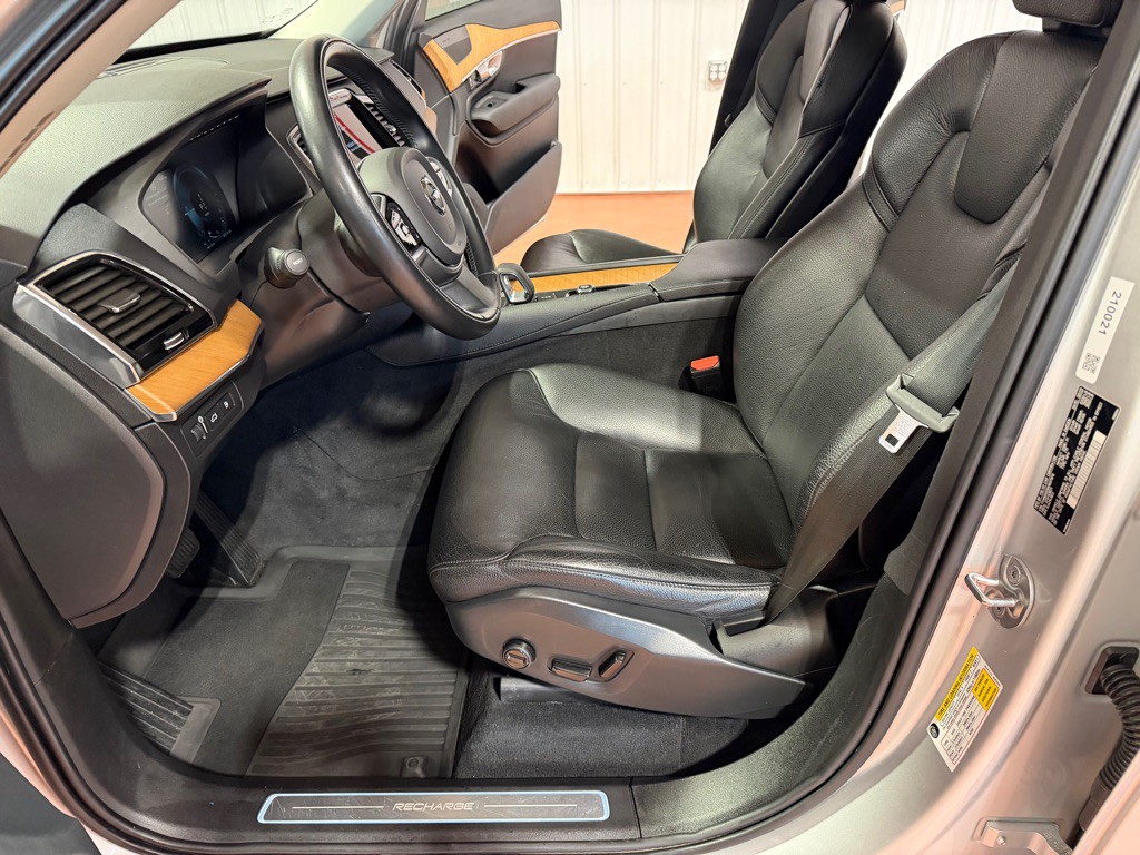 2022 Volvo XC90 Image 15