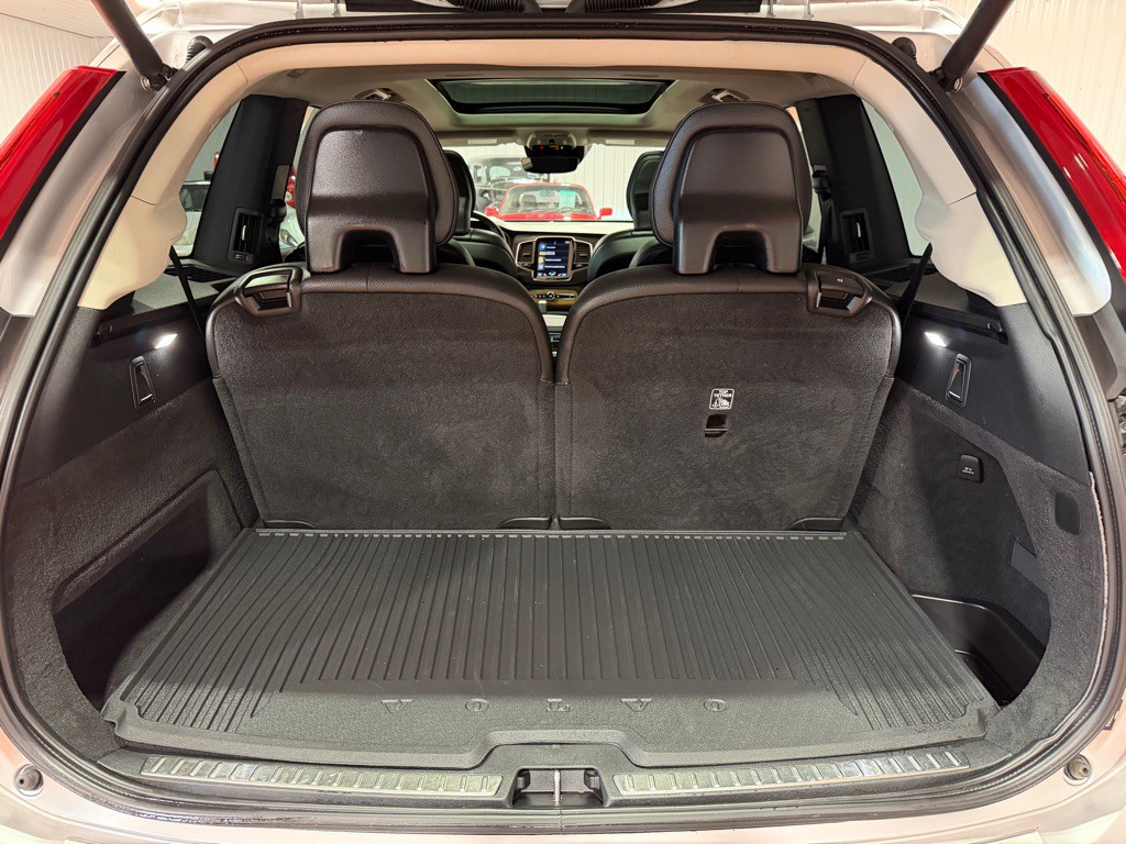 2022 Volvo XC90 Image 36