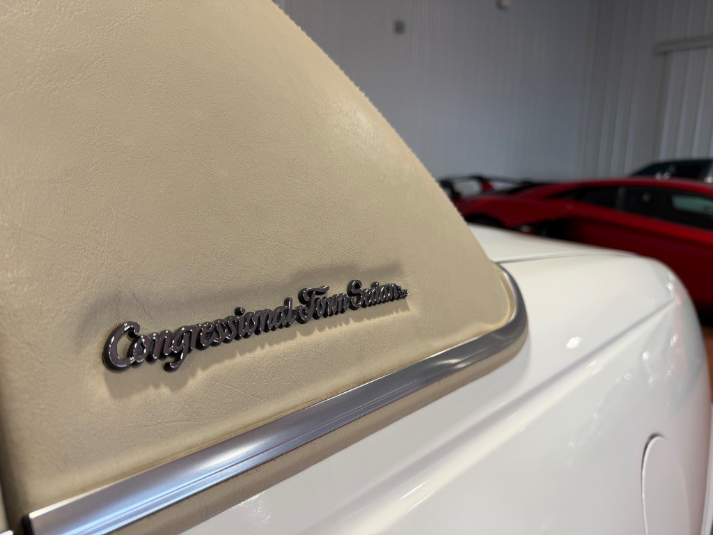 2002 Lincoln Town Car Image 11