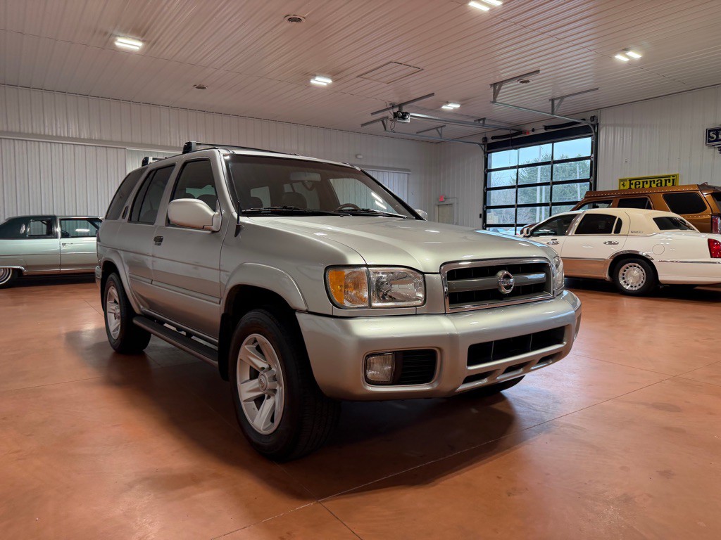 2002 Nissan Pathfinder Image 6