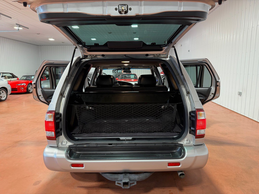 2002 Nissan Pathfinder Image 34