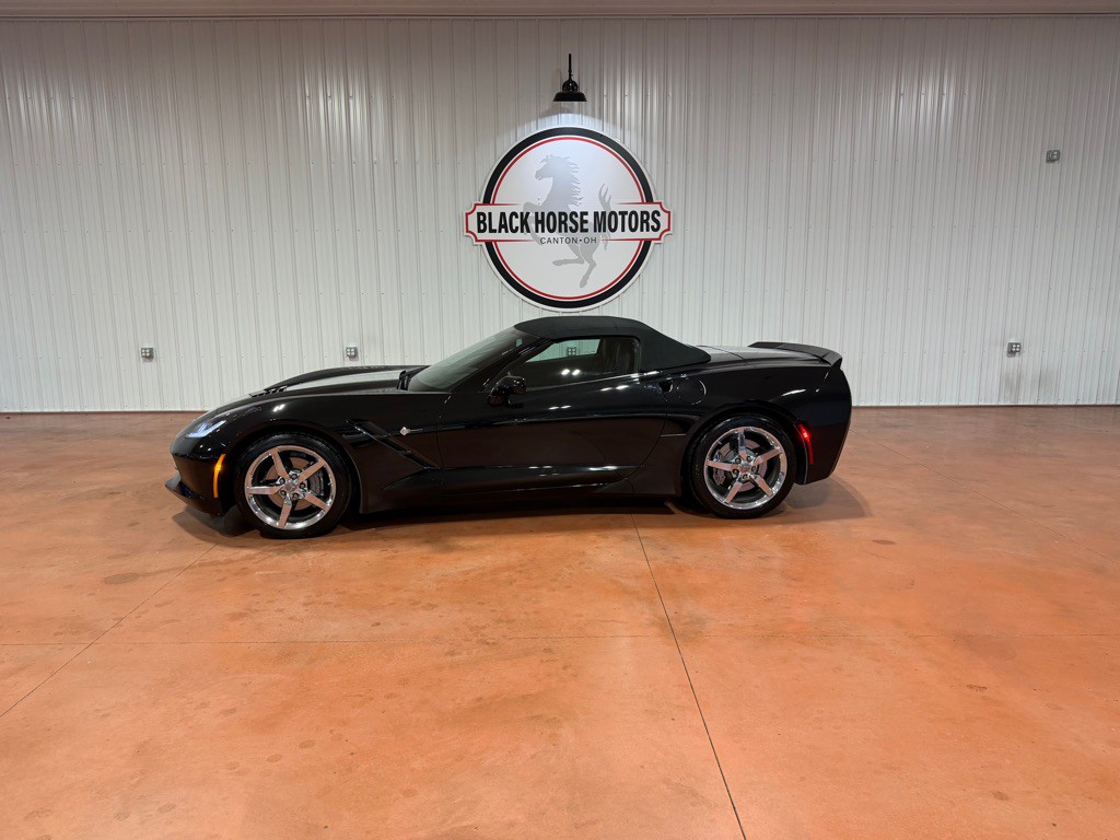 2014 Chevrolet Corvette Image 2