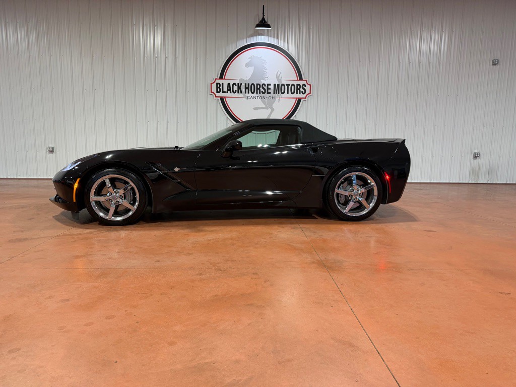 2014 Chevrolet Corvette Image 3