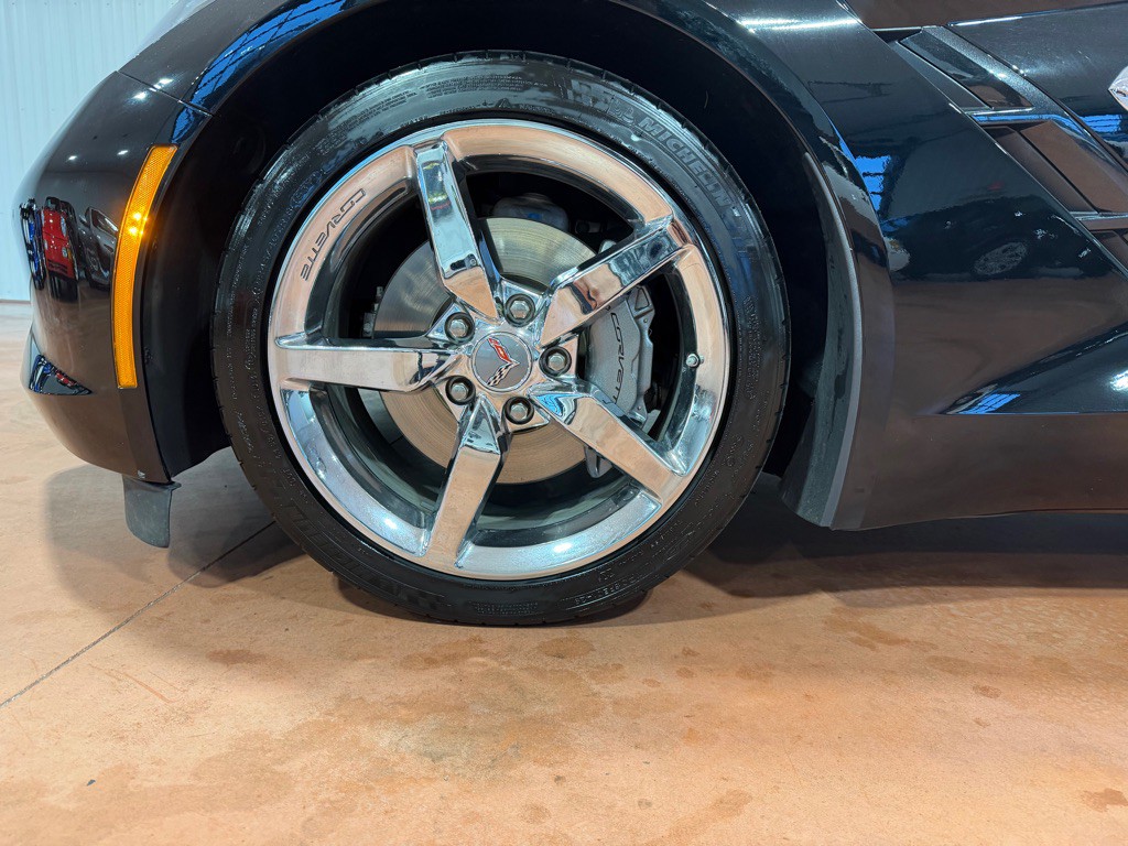 2014 Chevrolet Corvette Image 13