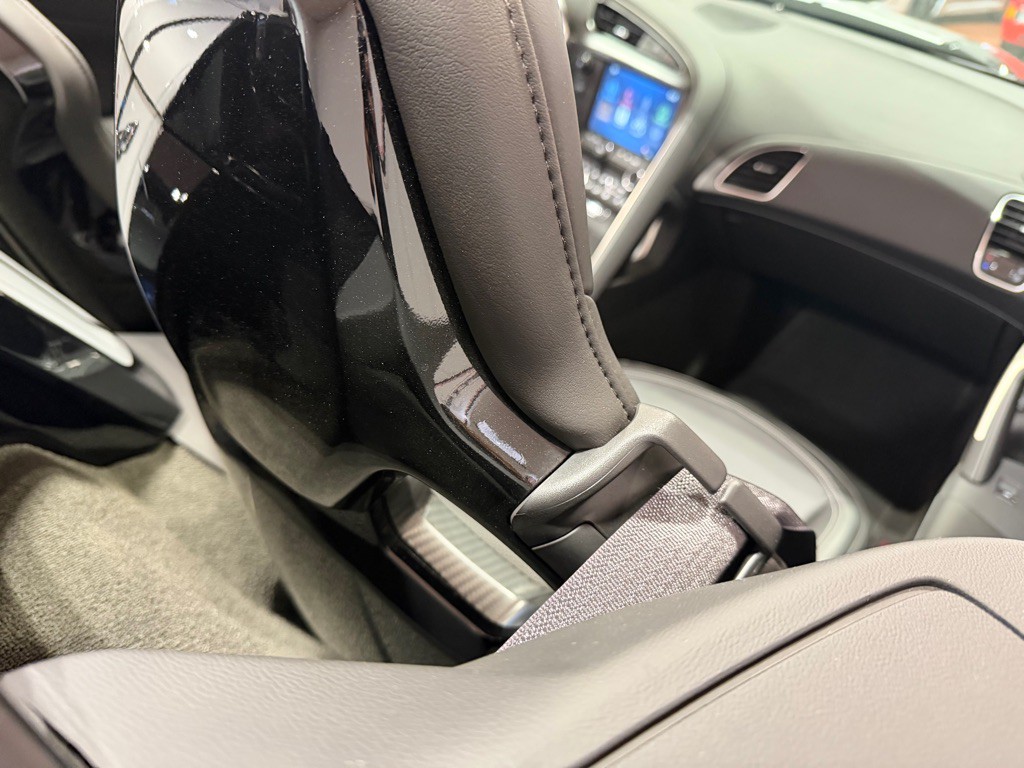 2014 Chevrolet Corvette Image 32