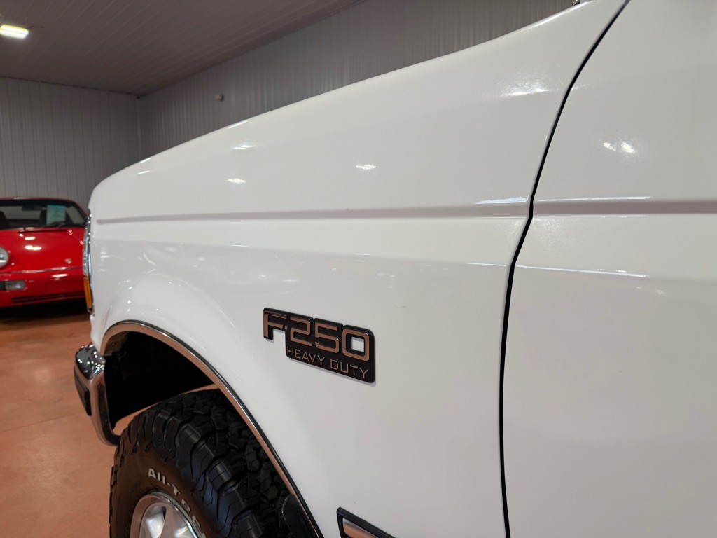 1997 Ford F-250 Image 12