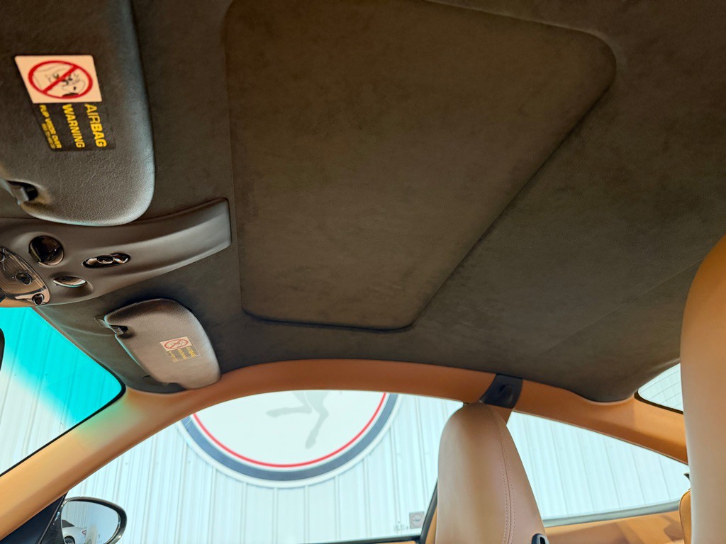 2000 Porsche 911 Image 30