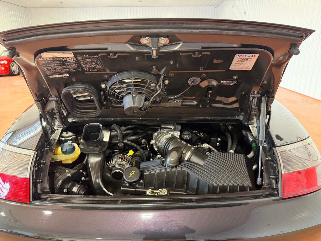 2000 Porsche 911 Image 36