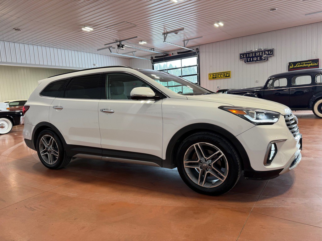 2017 Hyundai Santa Fe Image 7
