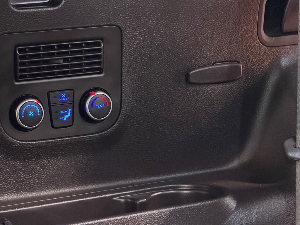 2017 Hyundai Santa Fe Image 18