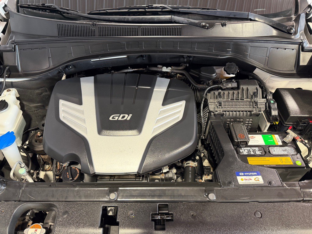 2017 Hyundai Santa Fe Image 38