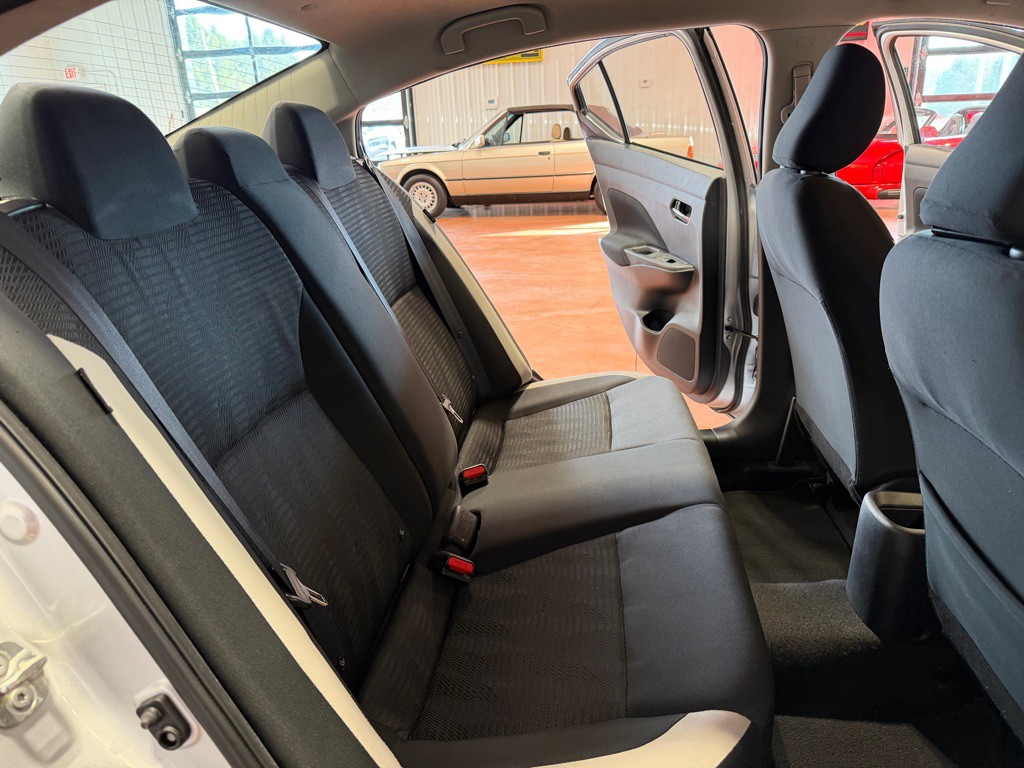 2021 Nissan Versa Image 23
