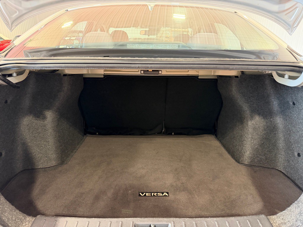 2021 Nissan Versa Image 29