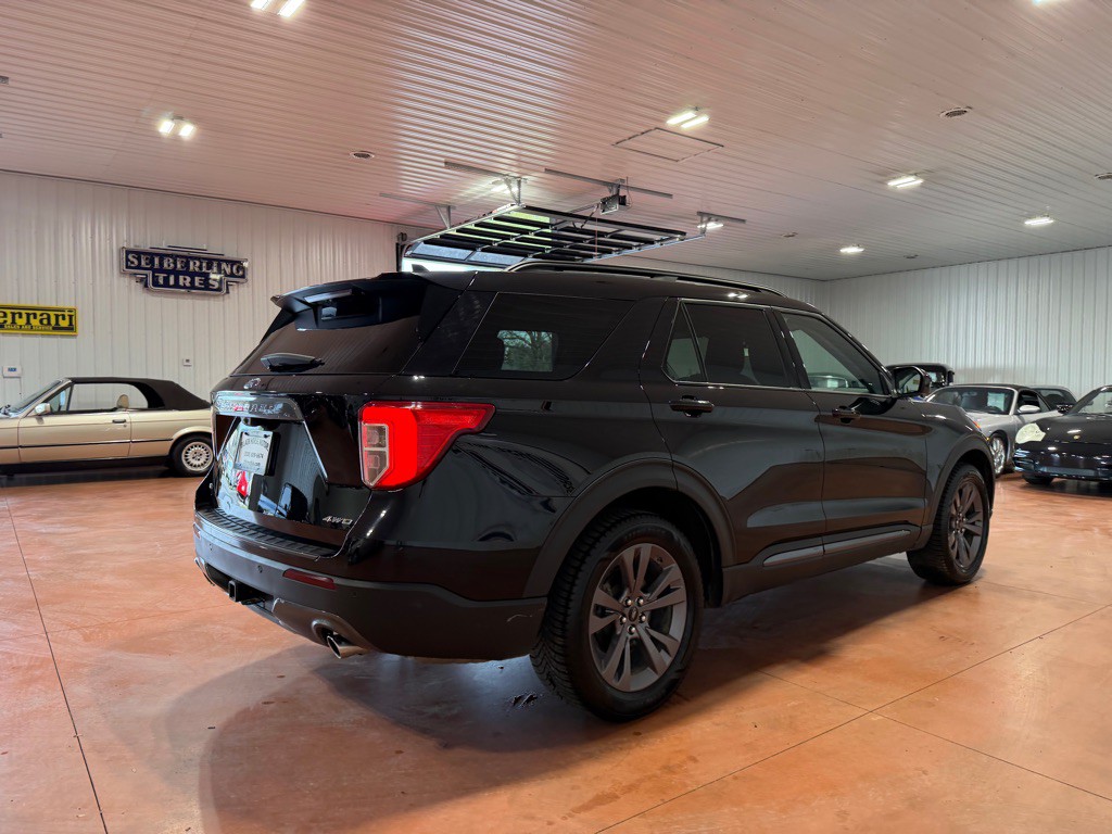 2023 Ford Explorer Image 8