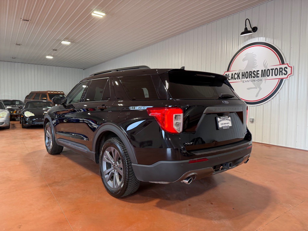 2023 Ford Explorer Image 10