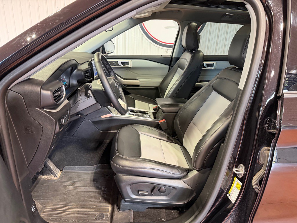 2023 Ford Explorer Image 13