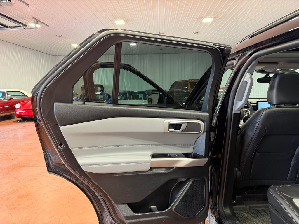 2023 Ford Explorer Image 15