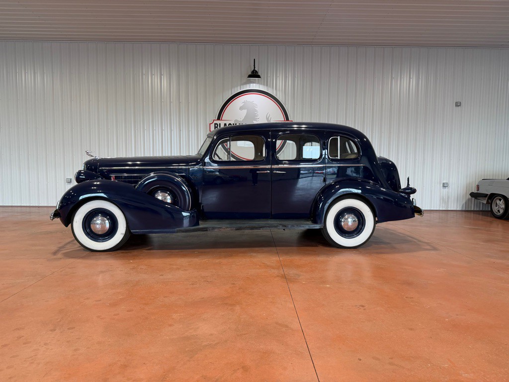 1936 Cadillac Fleetwood Image 2
