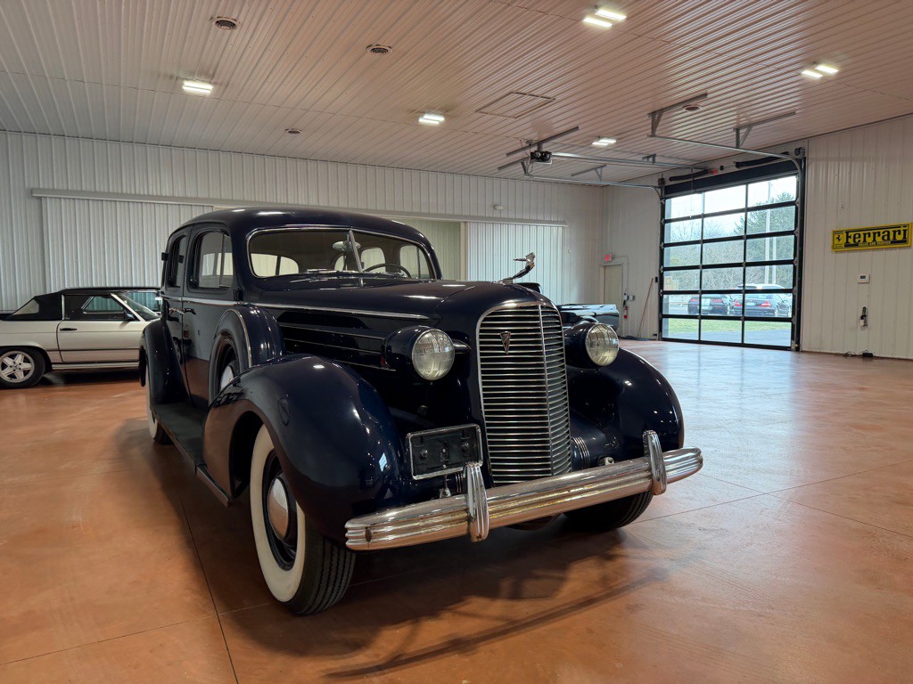 1936 Cadillac Fleetwood Image 6