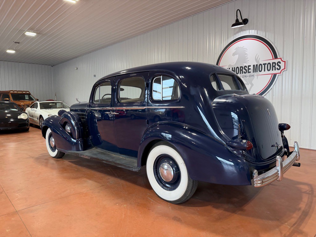 1936 Cadillac Fleetwood Image 10