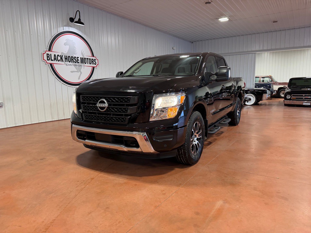 2024 Nissan Titan Image 4