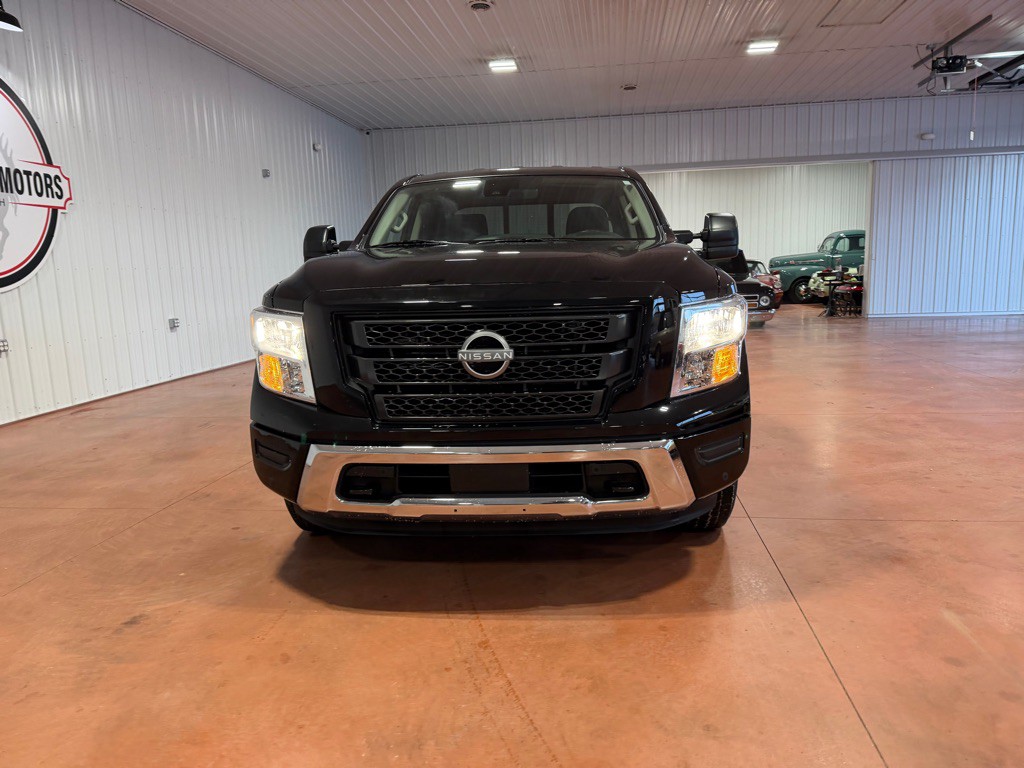 2024 Nissan Titan Image 5
