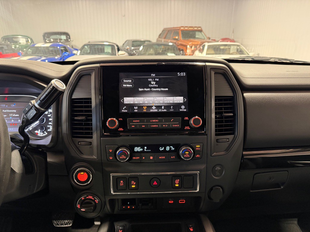 2024 Nissan Titan Image 26