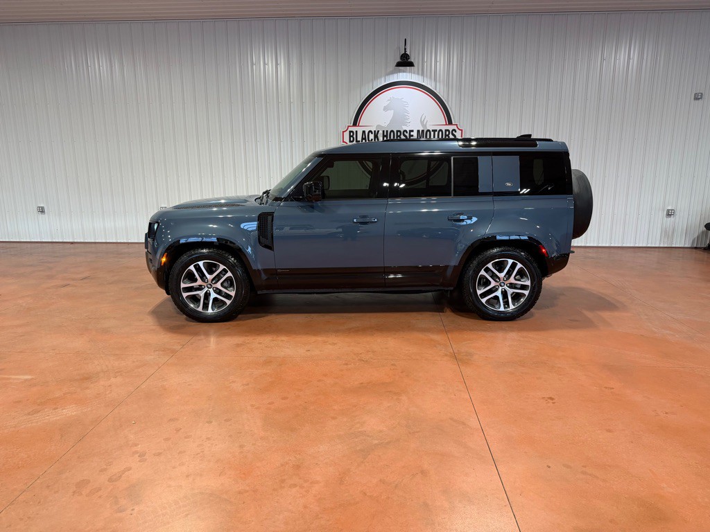 2021 Land Rover Defender Image 1