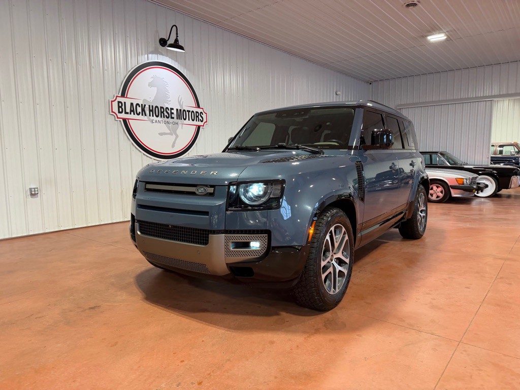 2021 Land Rover Defender Image 4