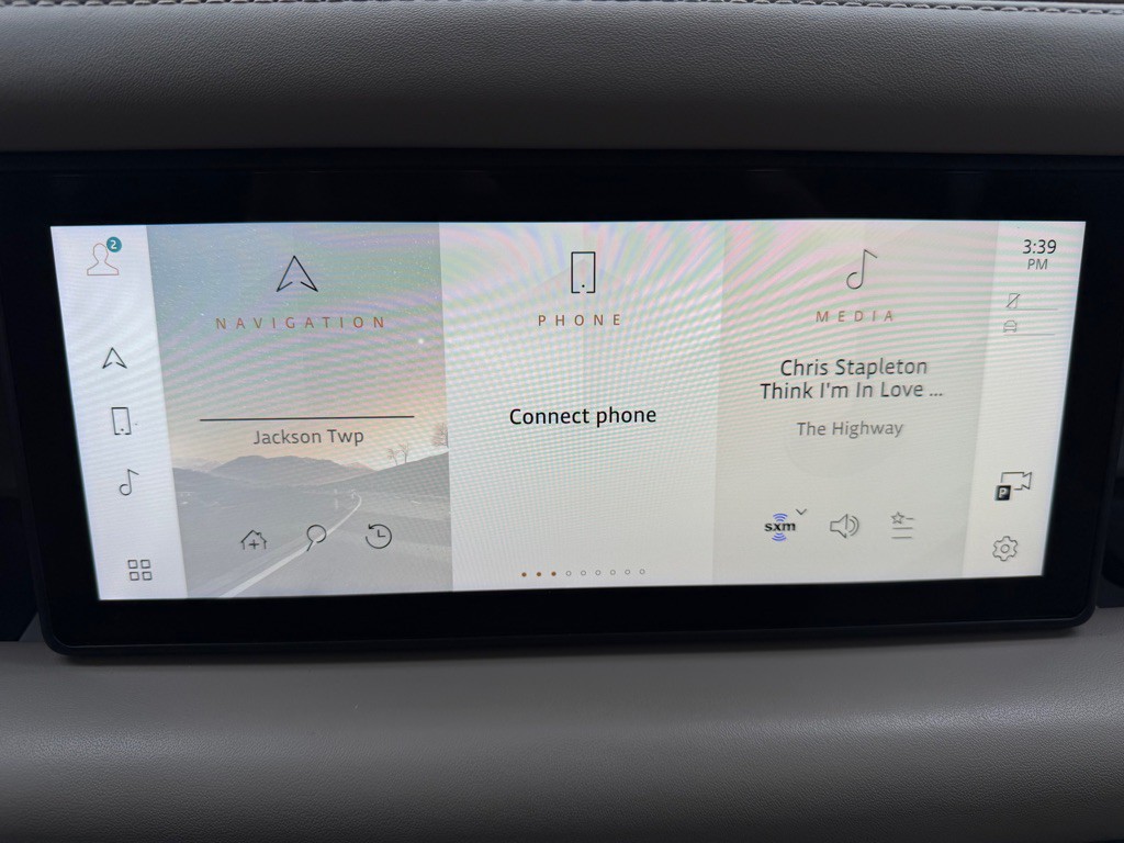 2021 Land Rover Defender Image 36