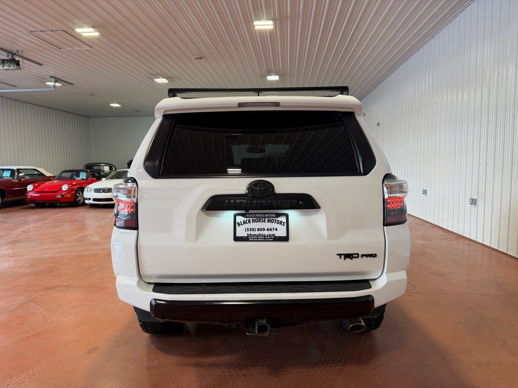 2017 Toyota 4Runner Image 8