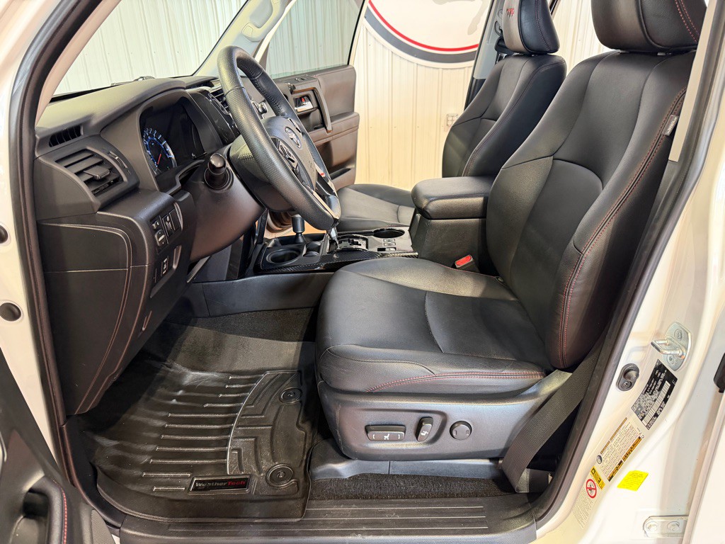 2017 Toyota 4Runner Image 17