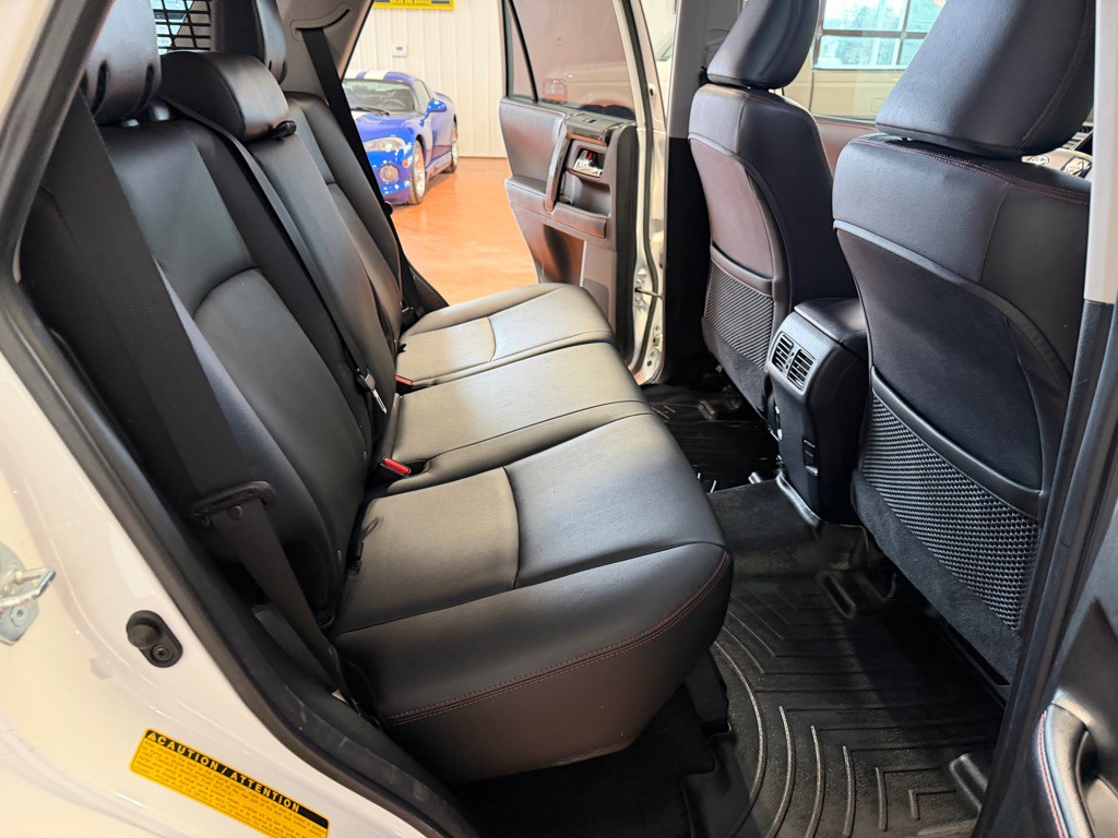 2017 Toyota 4Runner Image 26