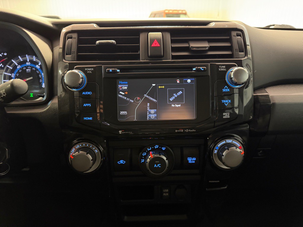 2017 Toyota 4Runner Image 31