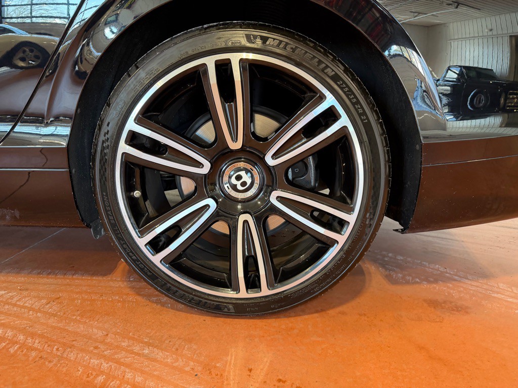 2014 Bentley Flying Spur Image 14