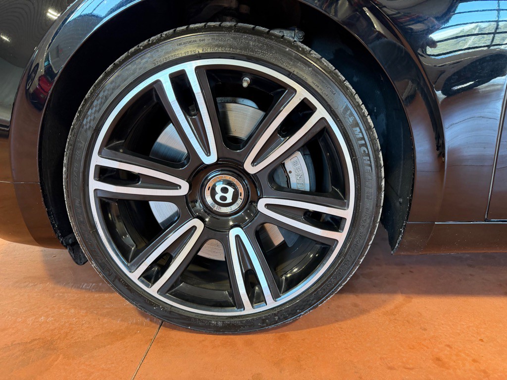 2014 Bentley Flying Spur Image 15