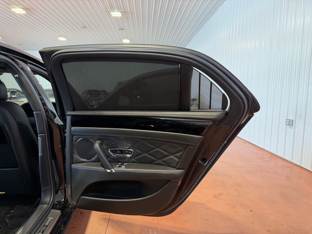 2014 Bentley Flying Spur Image 28