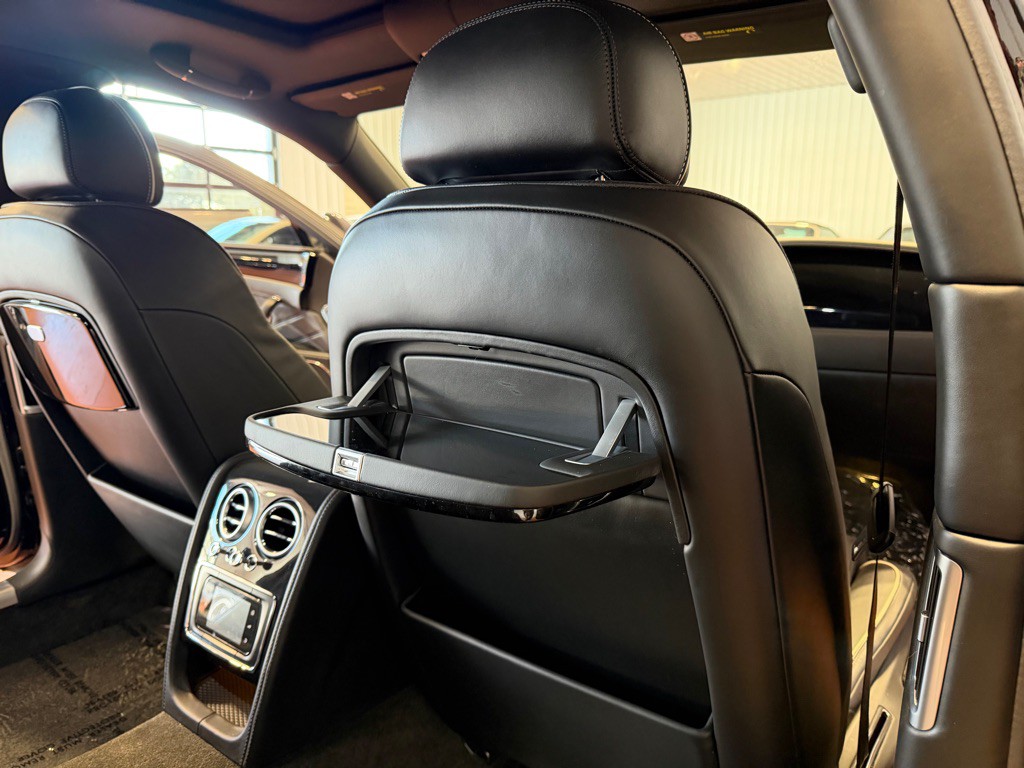2014 Bentley Flying Spur Image 32