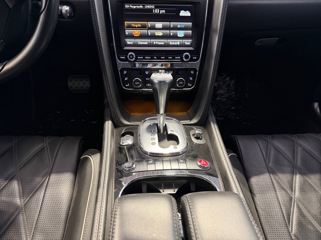 2014 Bentley Flying Spur Image 35