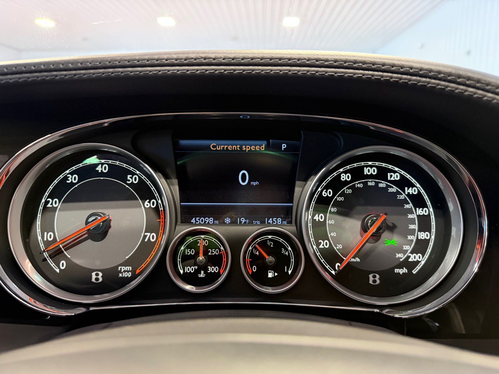 2014 Bentley Flying Spur Image 39